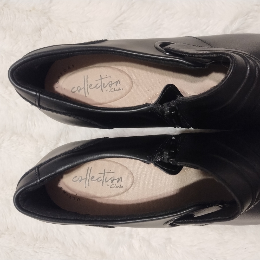 Clarks Emslie Willa Black Leather Booties Shoes 8.5 - Picture 5 of 6